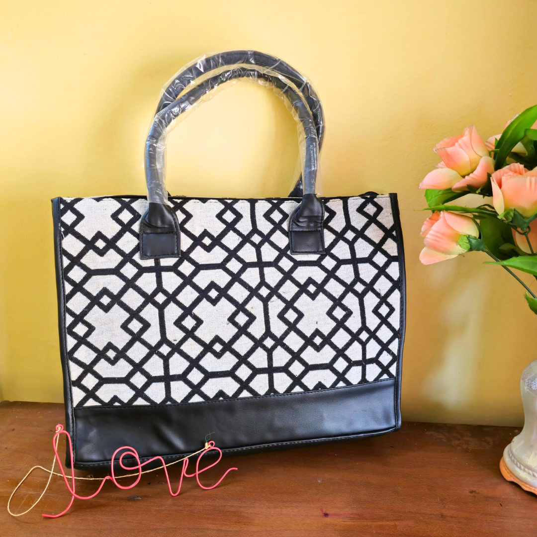 FR Geo Black & White Tote