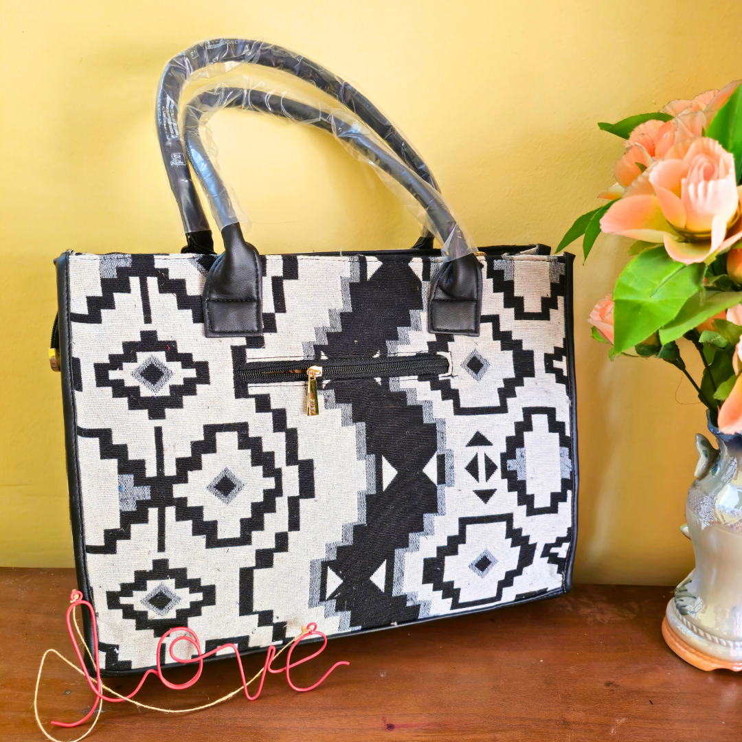 FR Aztec Black & White Tote - Image 2